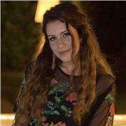 Laureata in Lingue, Inglese a bambini di scuola primaria, secondaria e liceo